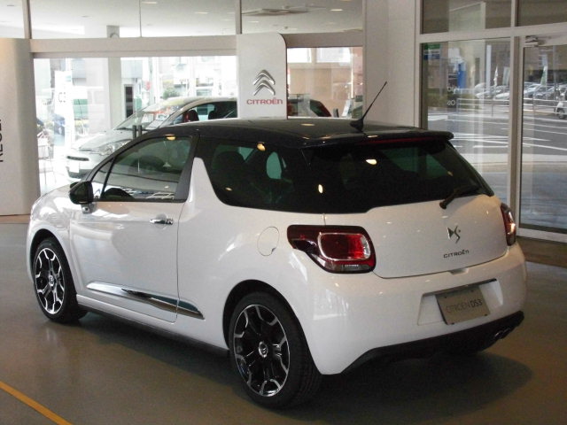 新色　DS3　Sport Chic 入荷しました。